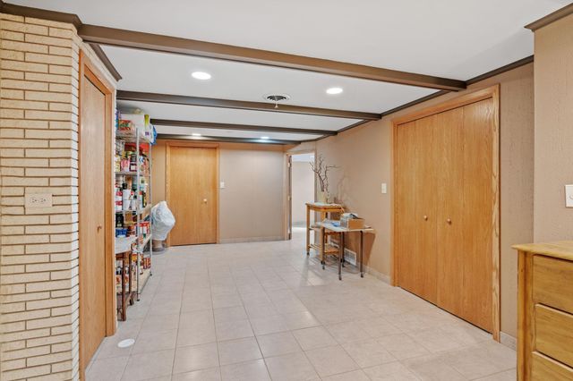 2476 Tierney Avenue E, North Saint Paul, MN 55109