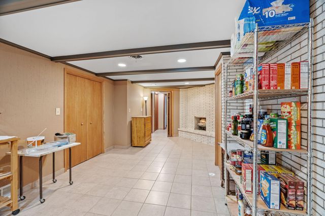 2476 Tierney Avenue E, North Saint Paul, MN 55109