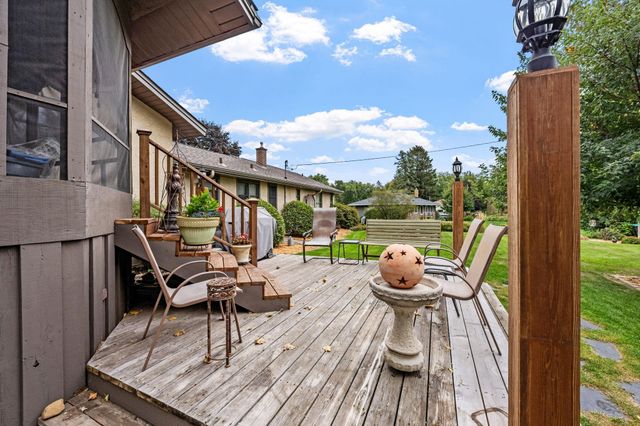 2476 Tierney Avenue E, North Saint Paul, MN 55109