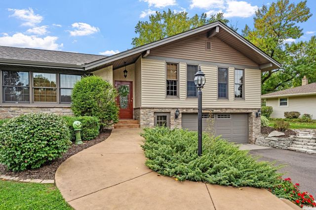 2476 Tierney Avenue E, North Saint Paul, MN 55109