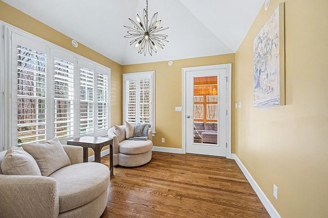 7 S Barn Rd, Hopkinton, MA 01748