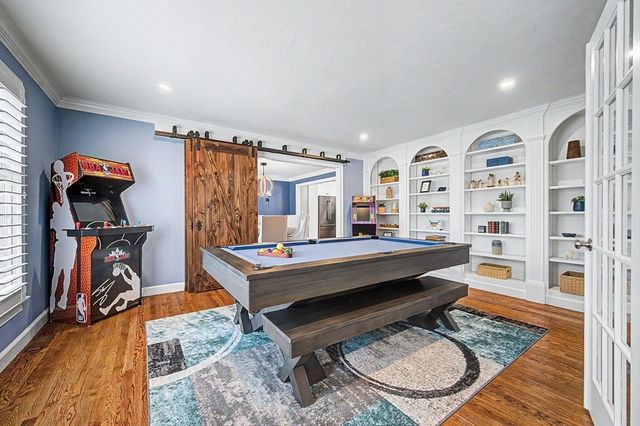 7 S Barn Rd, Hopkinton, MA 01748