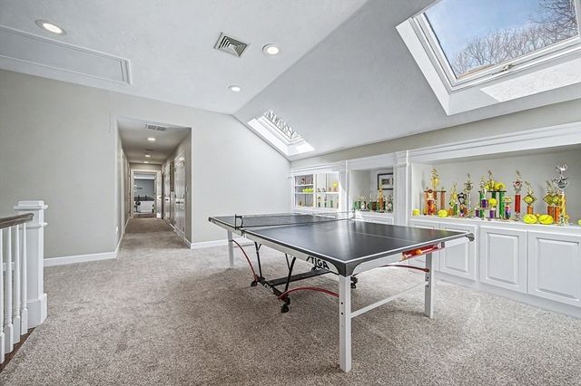 7 S Barn Rd, Hopkinton, MA 01748