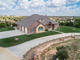 6955 BlueSky Dr, Amarillo, TX 79118
