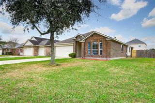 852 Grassy Knoll Trail, La Marque, TX 77568