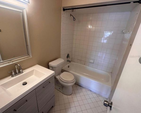 5213 VIA HACIENDA CIRCLE 308, Orlando, FL 32839