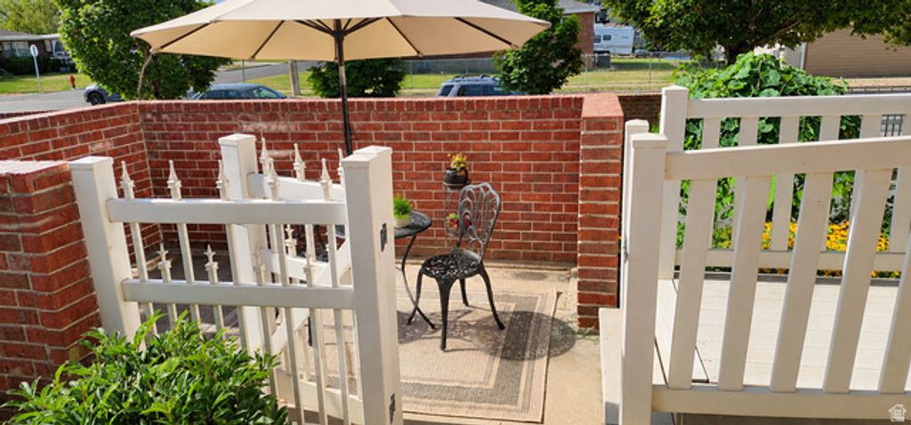 1621 N PAGES PL, Bountiful, UT 84010 — photo 2