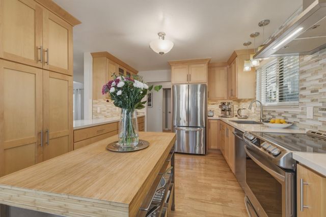 221 N Rengstorff Avenue 1, Mountain View, CA 94043