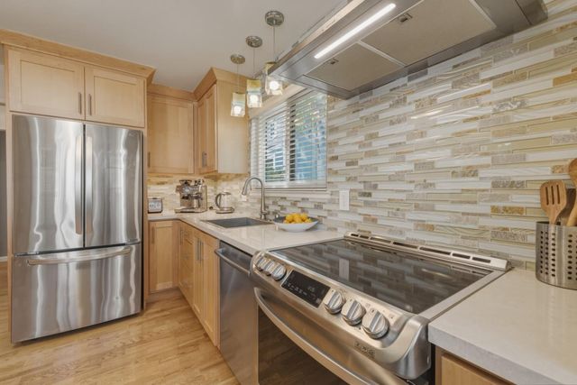 221 N Rengstorff Avenue 1, Mountain View, CA 94043