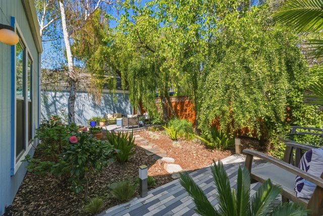 221 N Rengstorff Avenue 1, Mountain View, CA 94043