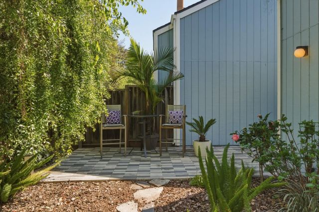 221 N Rengstorff Avenue 1, Mountain View, CA 94043