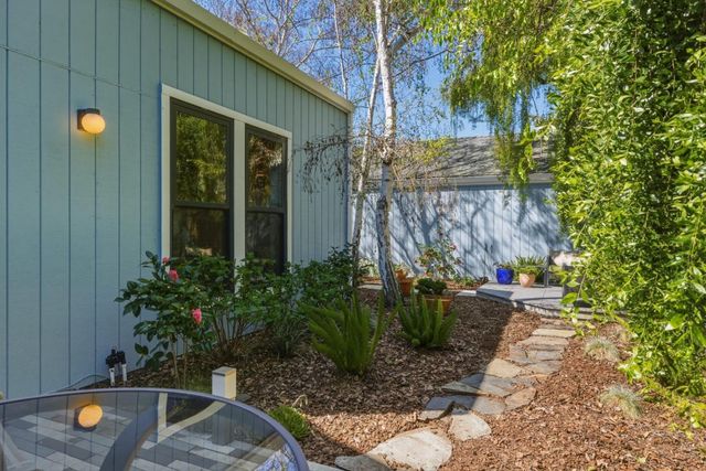 221 N Rengstorff Avenue 1, Mountain View, CA 94043