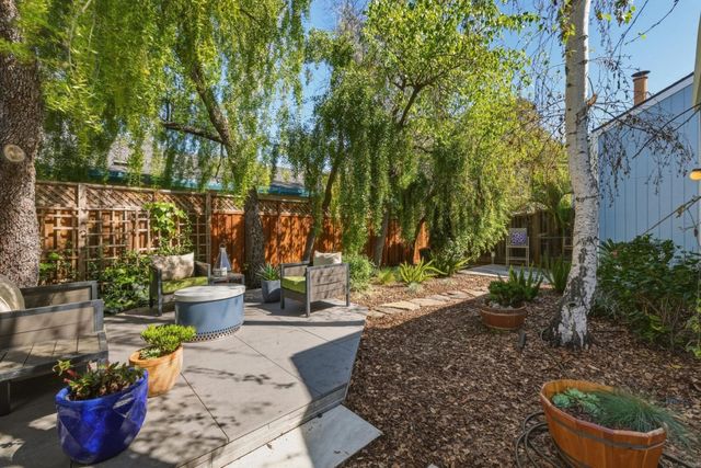 221 N Rengstorff Avenue 1, Mountain View, CA 94043