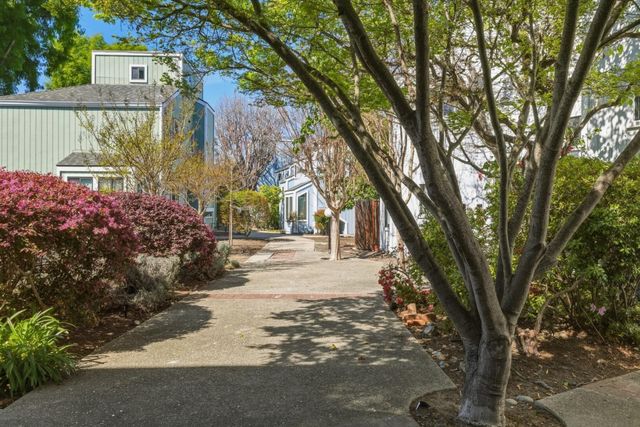 221 N Rengstorff Avenue 1, Mountain View, CA 94043