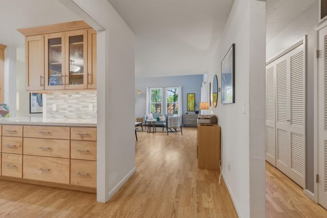 221 N Rengstorff Avenue 1, Mountain View, CA 94043