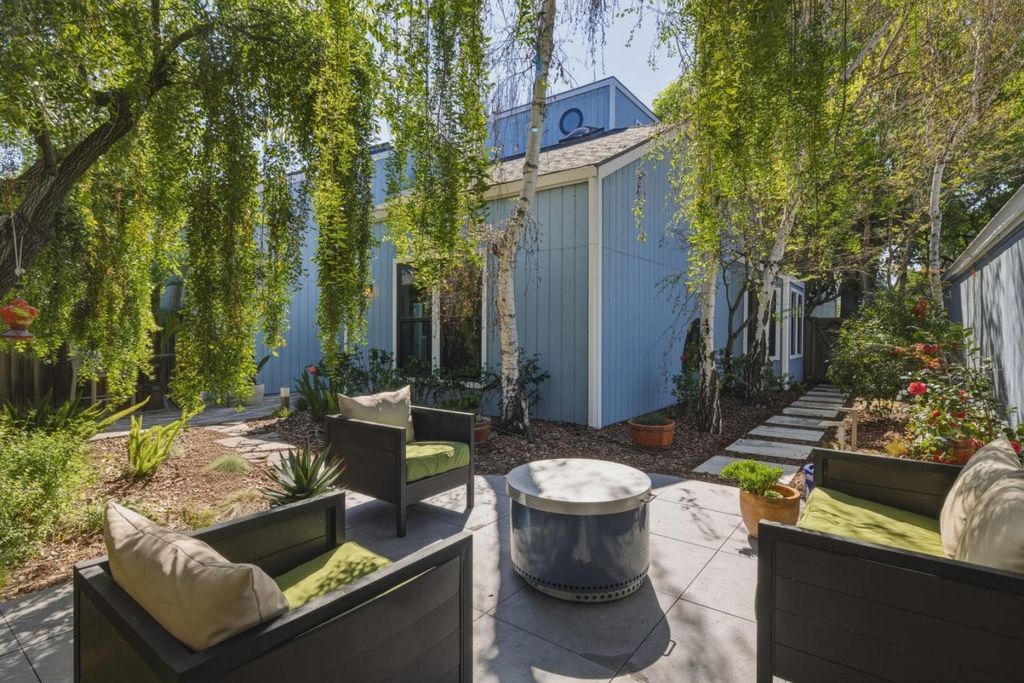 221 N Rengstorff Avenue 1, Mountain View, CA 94043