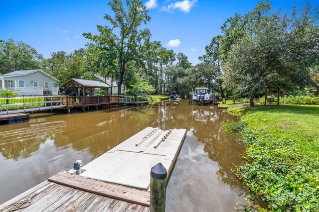 142 John Green Ln., Georgetown, SC 29440