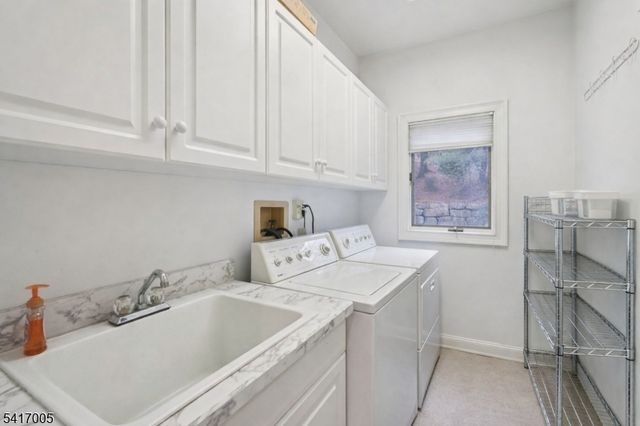 111 Chopin Dr, Wayne Twp., NJ 07470