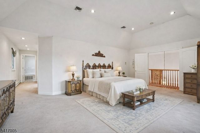 111 Chopin Dr, Wayne Twp., NJ 07470