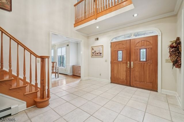 111 Chopin Dr, Wayne Twp., NJ 07470