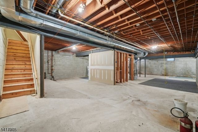 111 Chopin Dr, Wayne Twp., NJ 07470