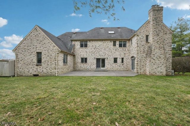 111 Chopin Dr, Wayne Twp., NJ 07470