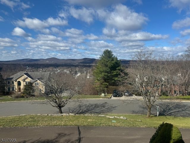 111 Chopin Dr, Wayne Twp., NJ 07470