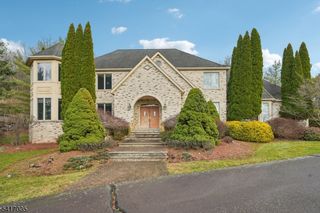 111 Chopin Dr, Wayne Twp., NJ 07470