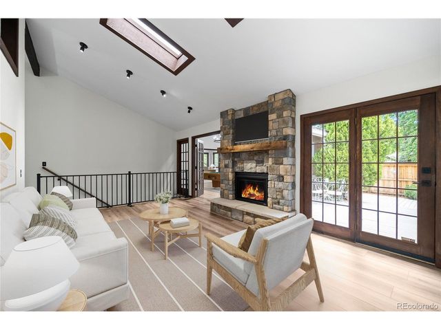 3702 S Mission Pkwy, Aurora, CO 80013