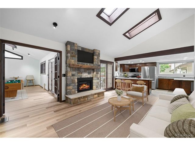 3702 S Mission Pkwy, Aurora, CO 80013