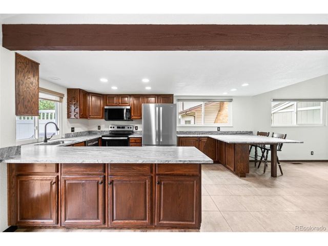 3702 S Mission Pkwy, Aurora, CO 80013