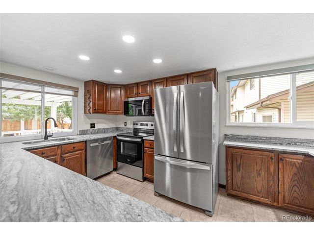 3702 S Mission Pkwy, Aurora, CO 80013