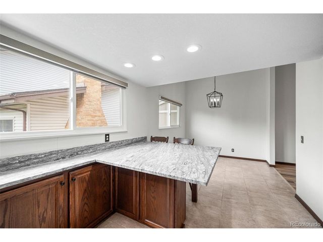 3702 S Mission Pkwy, Aurora, CO 80013