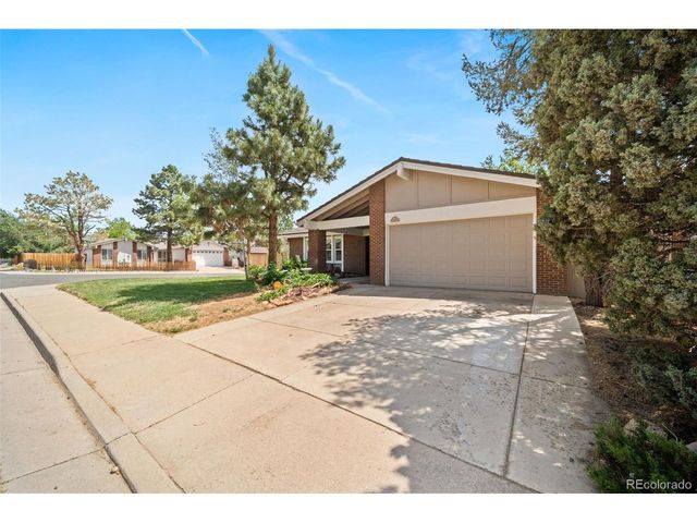3702 S Mission Pkwy, Aurora, CO 80013