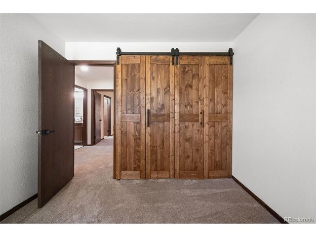 3702 S Mission Pkwy, Aurora, CO 80013