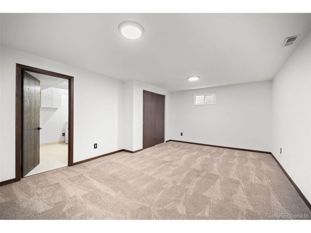 3702 S Mission Pkwy, Aurora, CO 80013