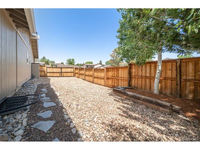 3702 S Mission Pkwy, Aurora, CO 80013