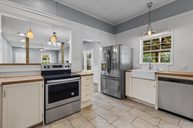 802 N Quincy Street, Perry, FL 32347