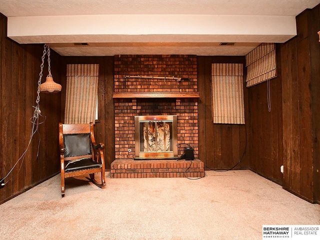 3203 Lynnwood Drive, Bellevue, NE 68123