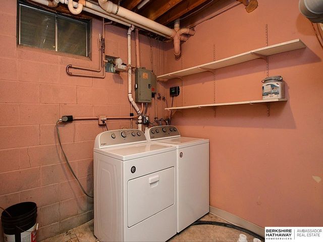 3203 Lynnwood Drive, Bellevue, NE 68123