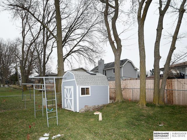 3203 Lynnwood Drive, Bellevue, NE 68123