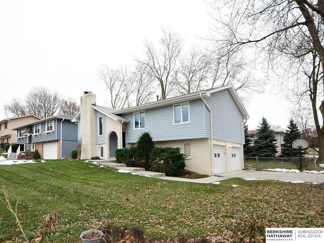 3203 Lynnwood Drive, Bellevue, NE 68123