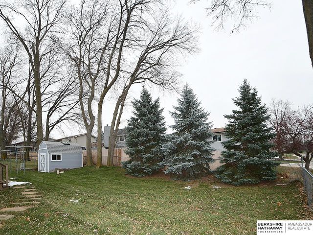 3203 Lynnwood Drive, Bellevue, NE 68123