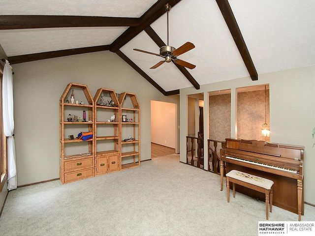 3203 Lynnwood Drive, Bellevue, NE 68123