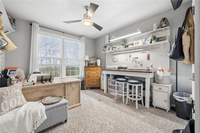 4018 Overview Dr, Cecil, PA 15317