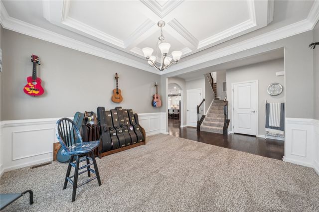 4018 Overview Dr, Cecil, PA 15317