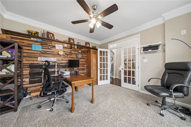 4018 Overview Dr, Cecil, PA 15317