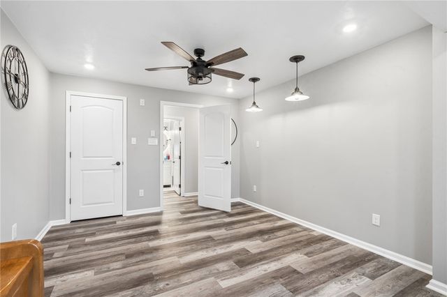 4018 Overview Dr, Cecil, PA 15317