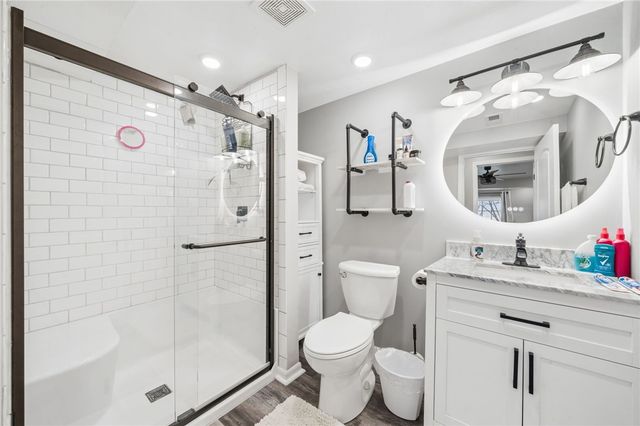 4018 Overview Dr, Cecil, PA 15317