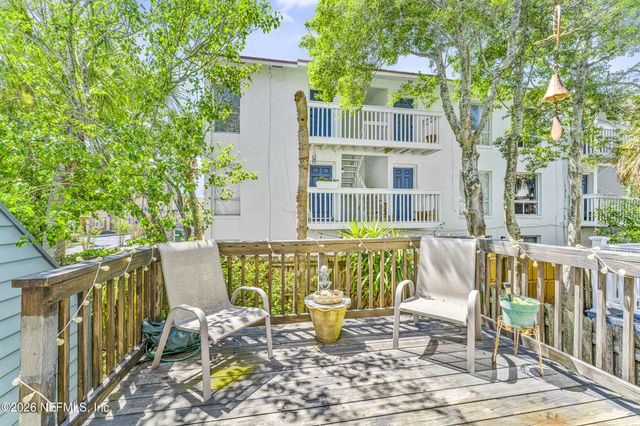 2272 2ND Street S, Jacksonville Beach, FL 32250